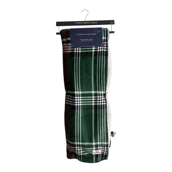 Tommy Hilfiger Plush Sherpa Throw Blanket Green/ Red Plaid 50" x 70" Gift NEW - Picture 1 of 6